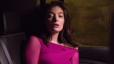 LORDE “GREEN LIGHT”