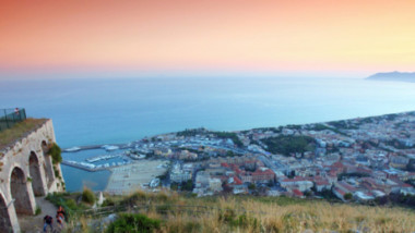 Terracina è il sito pilota italiano per l’attuazione del progetto #Plasticfreebeaches.