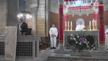 Vangelo Santa Messa Domenica di Pasqua 2020 e Preghiera a Sant’Ambrogio.
